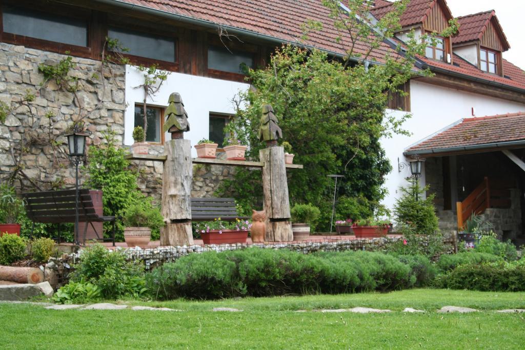 Penzion Levander Horni Radoun Exterior photo